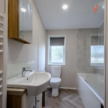 Tatil parkı Green Meadows Country Park *