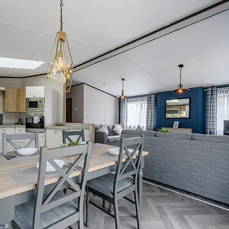 Green Meadows Country Park Tatil parkı