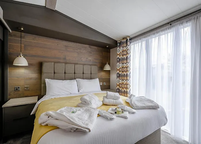 Green Meadows Country Park Harker