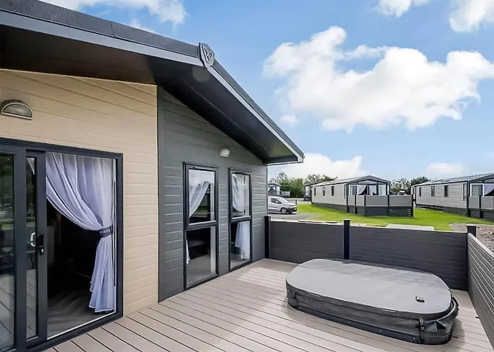 Green Meadows Country Park * Harker