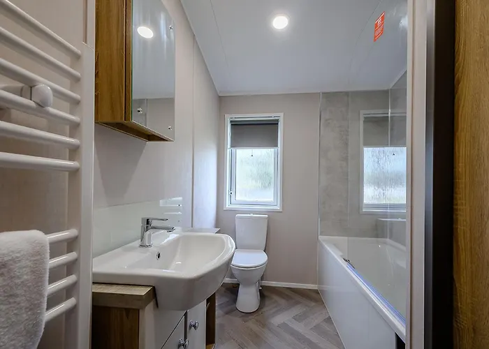 Green Meadows Country Park * Harker