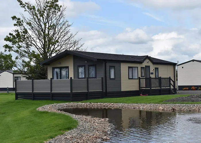 Green Meadows Country Park * Harker