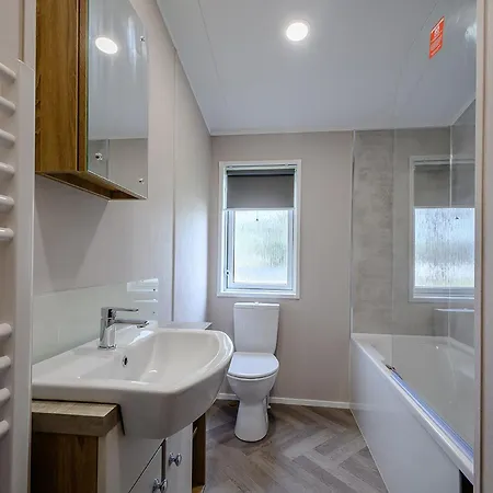 Green Meadows Country Park * Harker