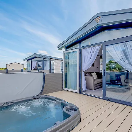 Green Meadows Country Park Aldeamento Turístico